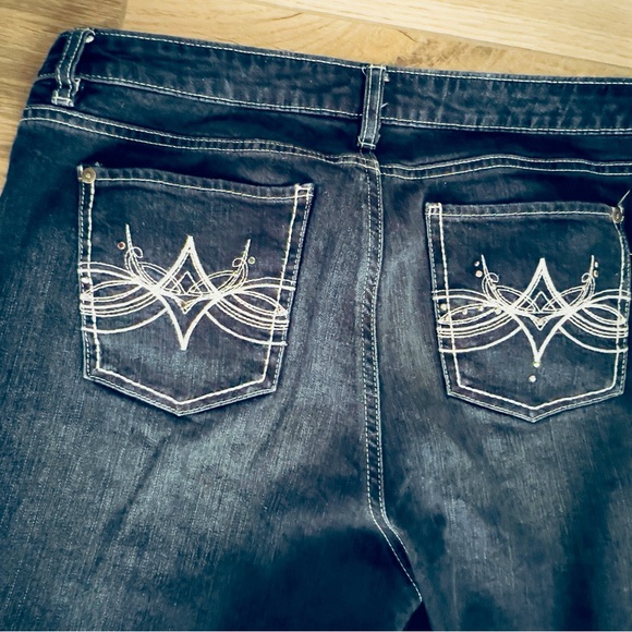 Boot Cut Jeans - Size 12 - Picture 6 of 7